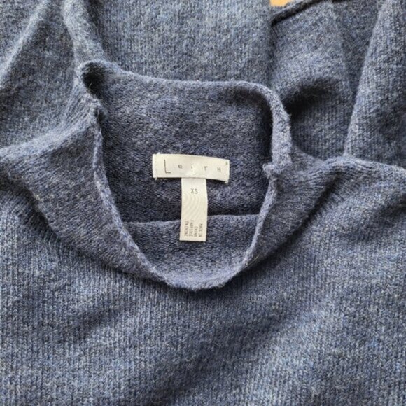 LeiTH Mock Neck Oversized Sweater Blue Sz XS - Picture 15 of 16